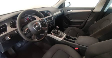 Audi A4: Elegancia renovada en una Berlina